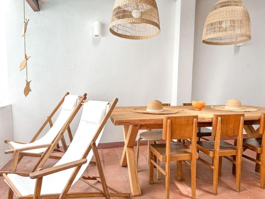 Costa Inn Beach House With Pool By Homeful Homes Costa de Caparica Luaran gambar