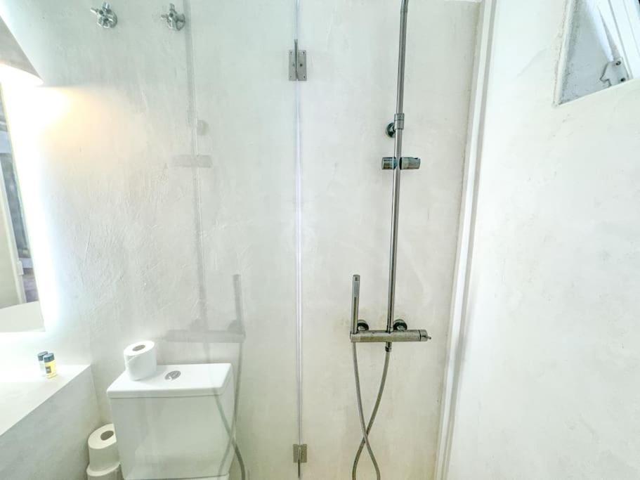 Costa Inn Beach House With Pool By Homeful Homes Costa de Caparica Luaran gambar